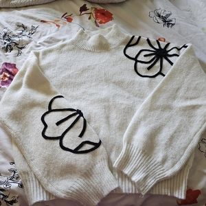 SWEATER white with black embroidered flowers Size M